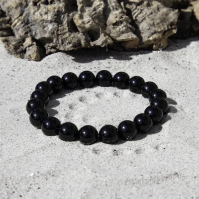 sort obsidian 10 mm armbånd I sort farve