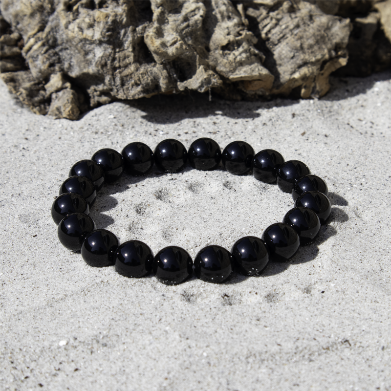 sort obsidian 10 mm armbånd I sort farve