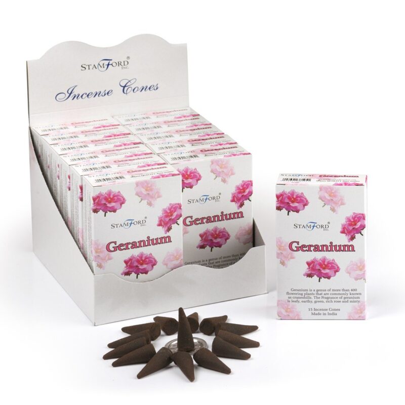 geranium røgelseskegler med keglerne liggende ved siden af en boks