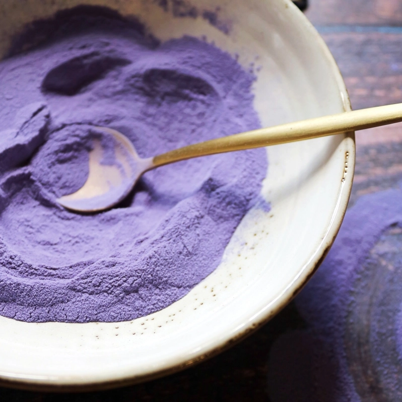 BLÅ FLØJLSLATTE | Blå Sommerfugleært Blend Latte