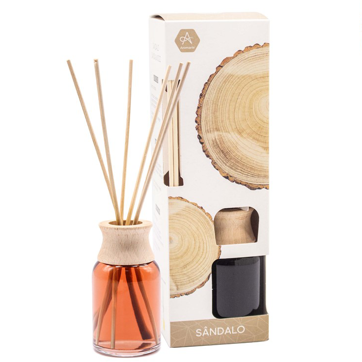 dyb ravfarvet væske i glasflaske