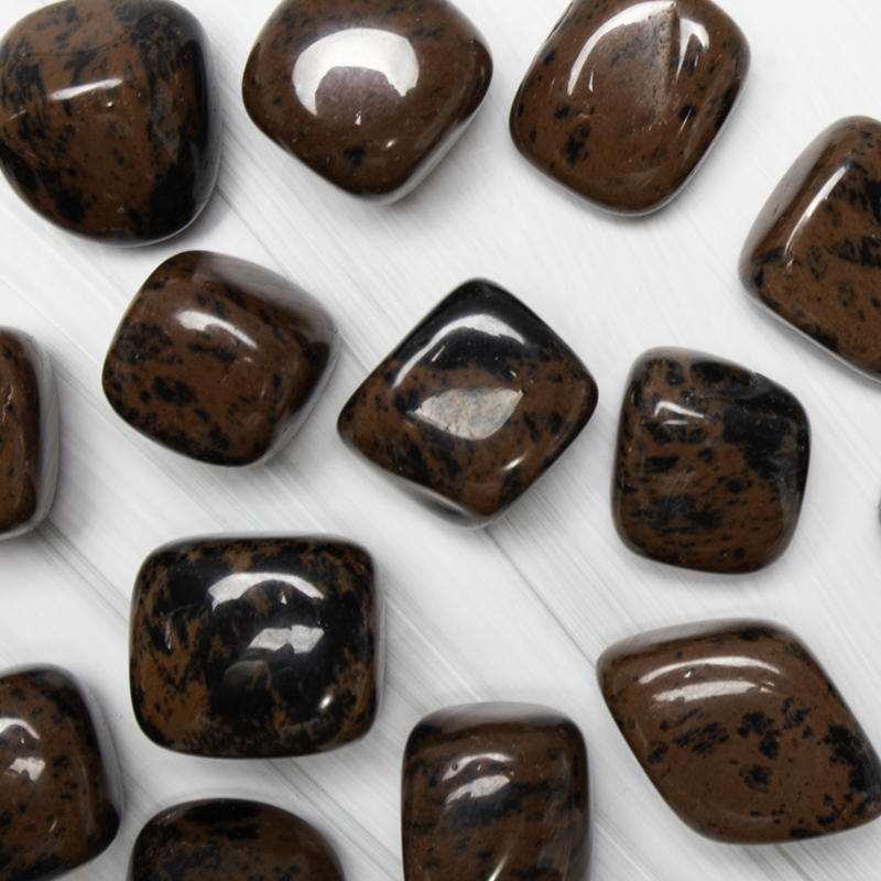 Rød Obsidian krystal lommesten